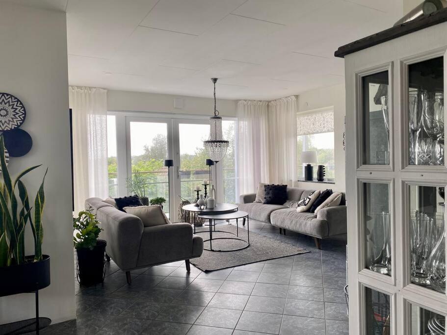 Villalaegenhet I Askim Med Havsutsikt Göteborg Extérieur photo